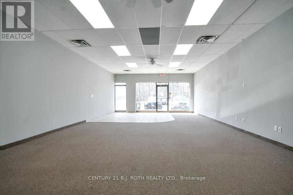 11 - 400 LACLIE STREET Image 7