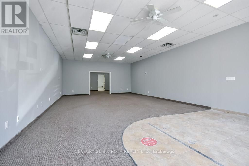 11 - 400 LACLIE STREET Image 8