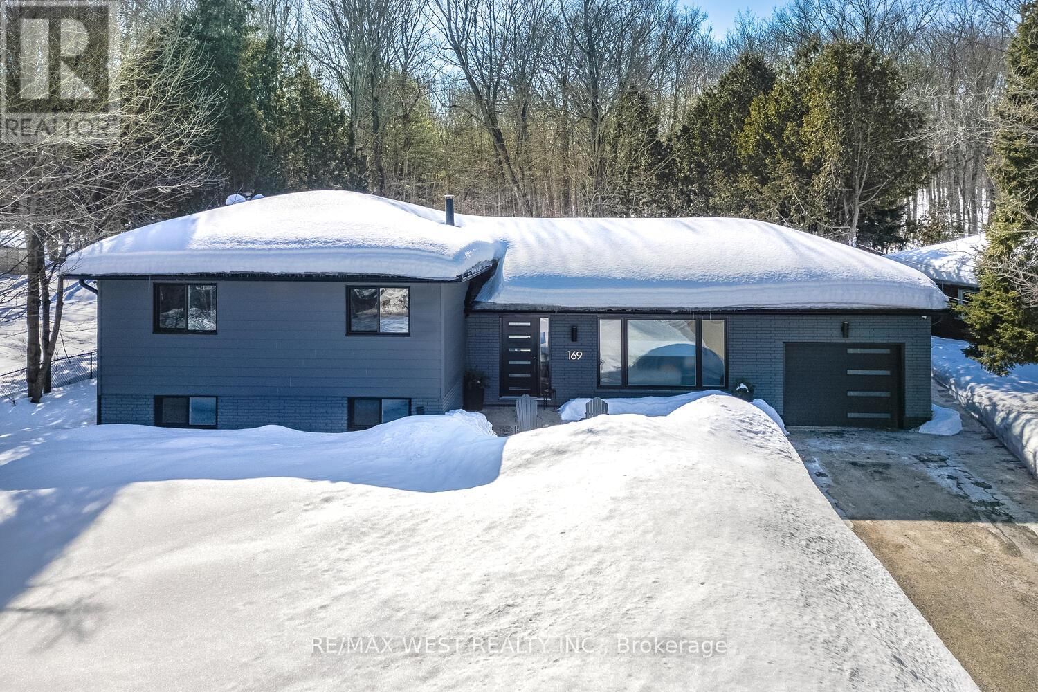 169 BAYVIEW AVENUE EAST Image 1