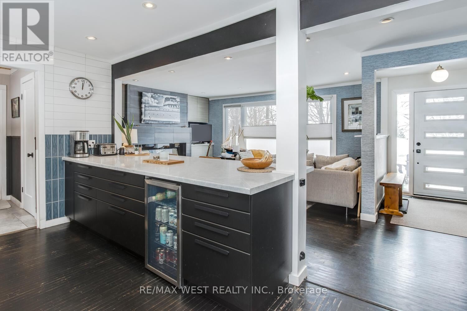 169 BAYVIEW AVENUE EAST Image 15