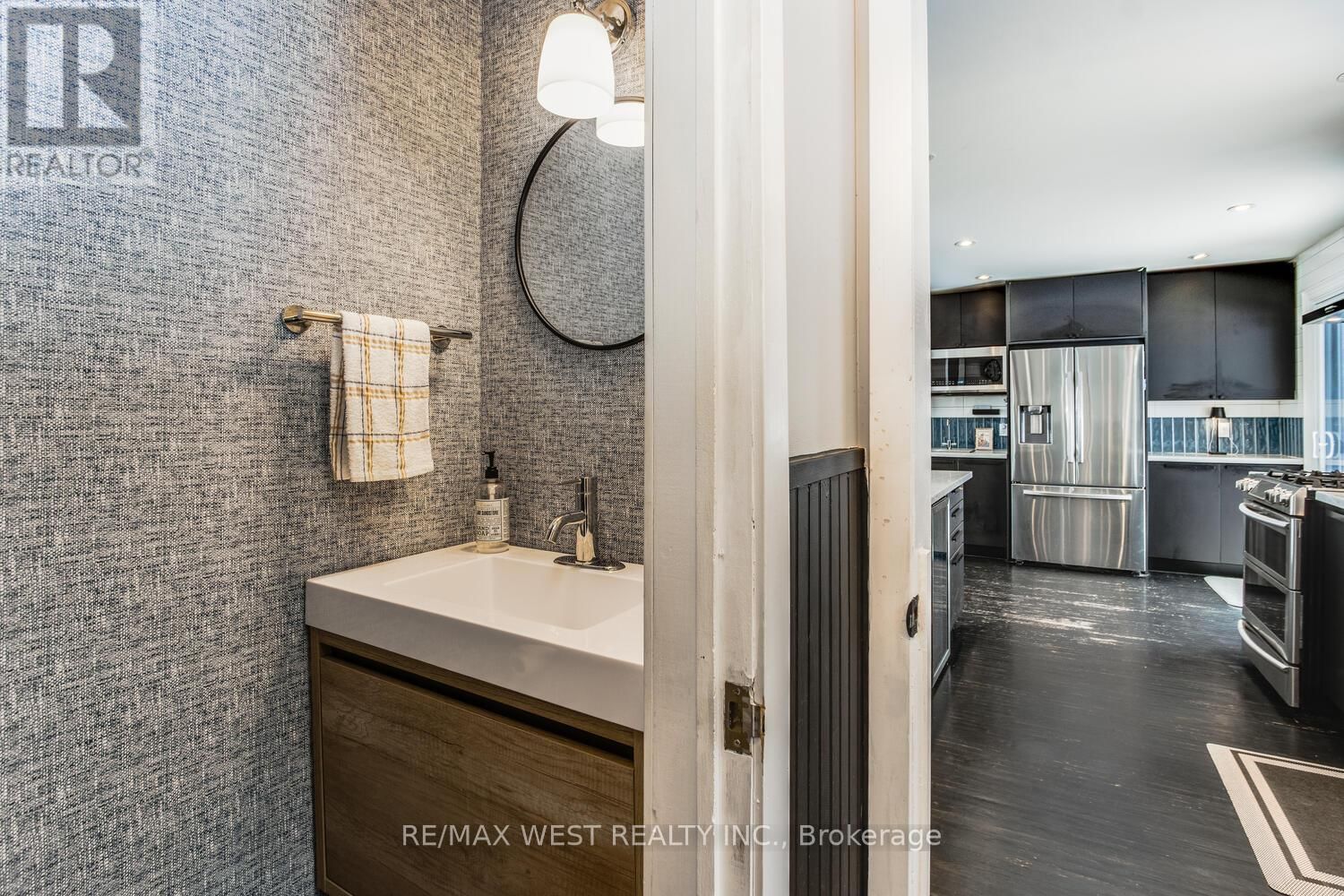 169 BAYVIEW AVENUE EAST Image 21