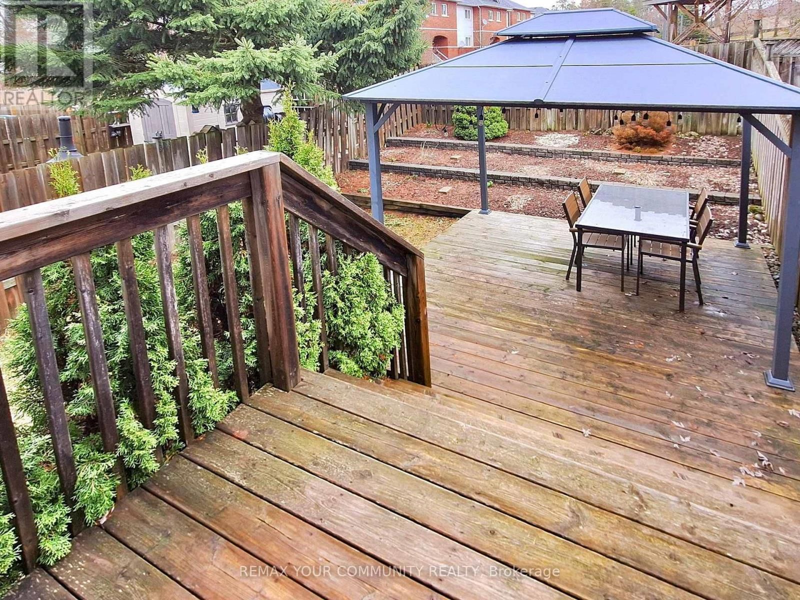 281 FERNDALE DRIVE SOUTH Image 32