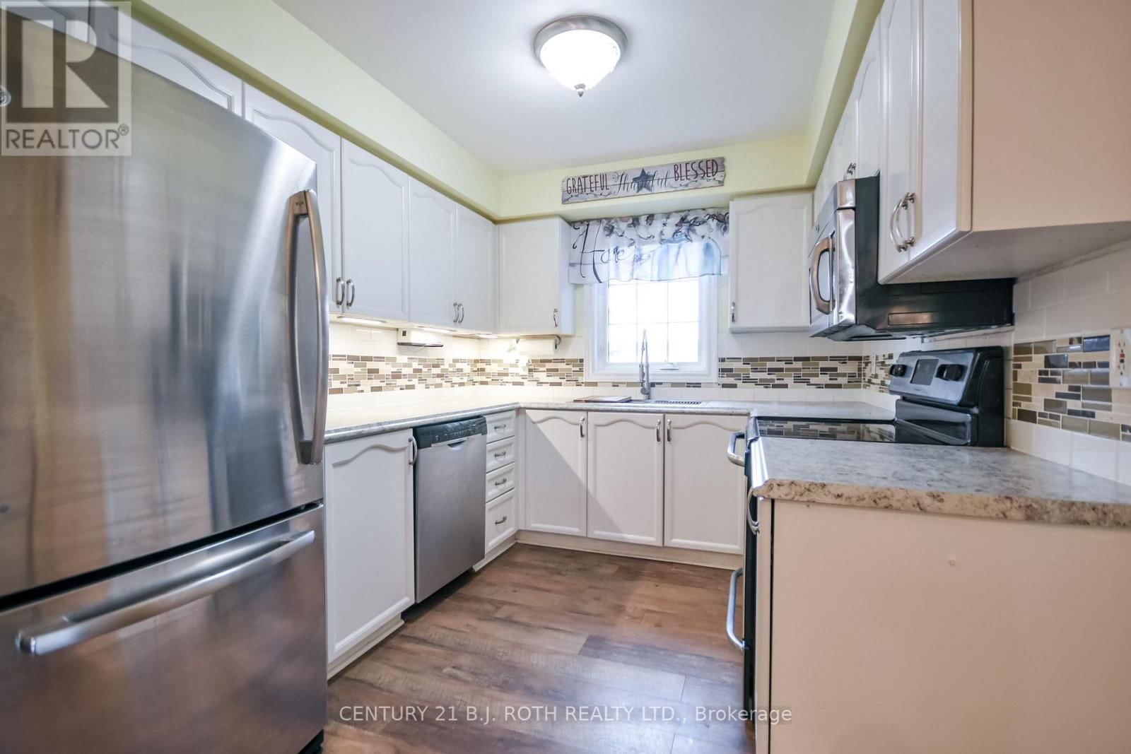 114 - 49 JACOBS TERRACE Image 4