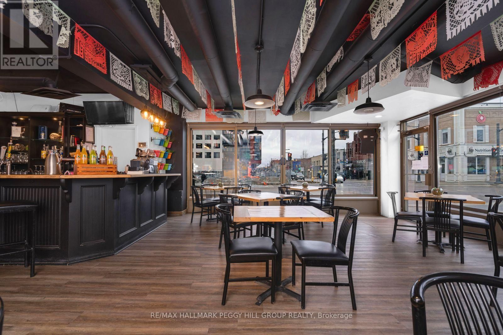 37 DUNLOP STREET WEST Image 5