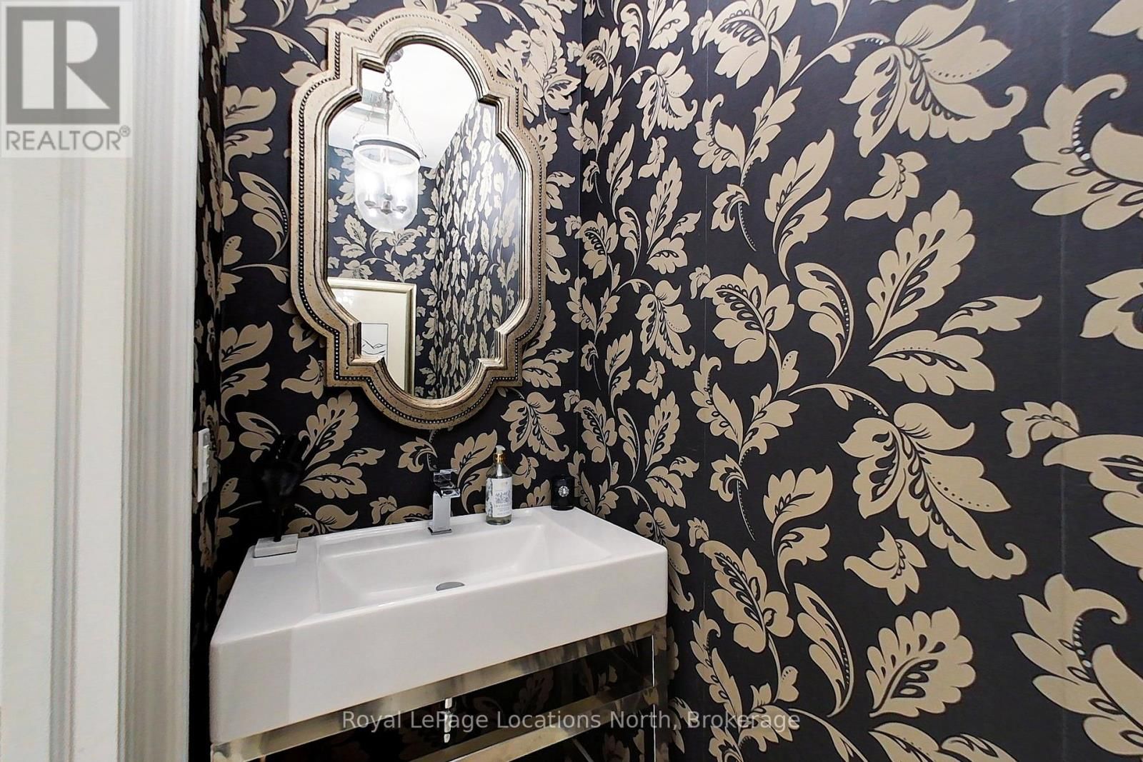 104 - 40 TROTT BOULEVARD Image 30