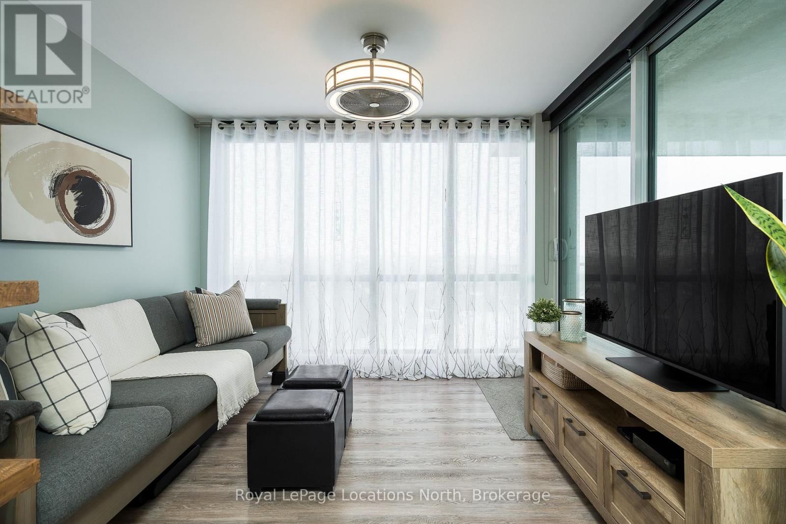 901 - 24 RAMBLINGS WAY Image 13