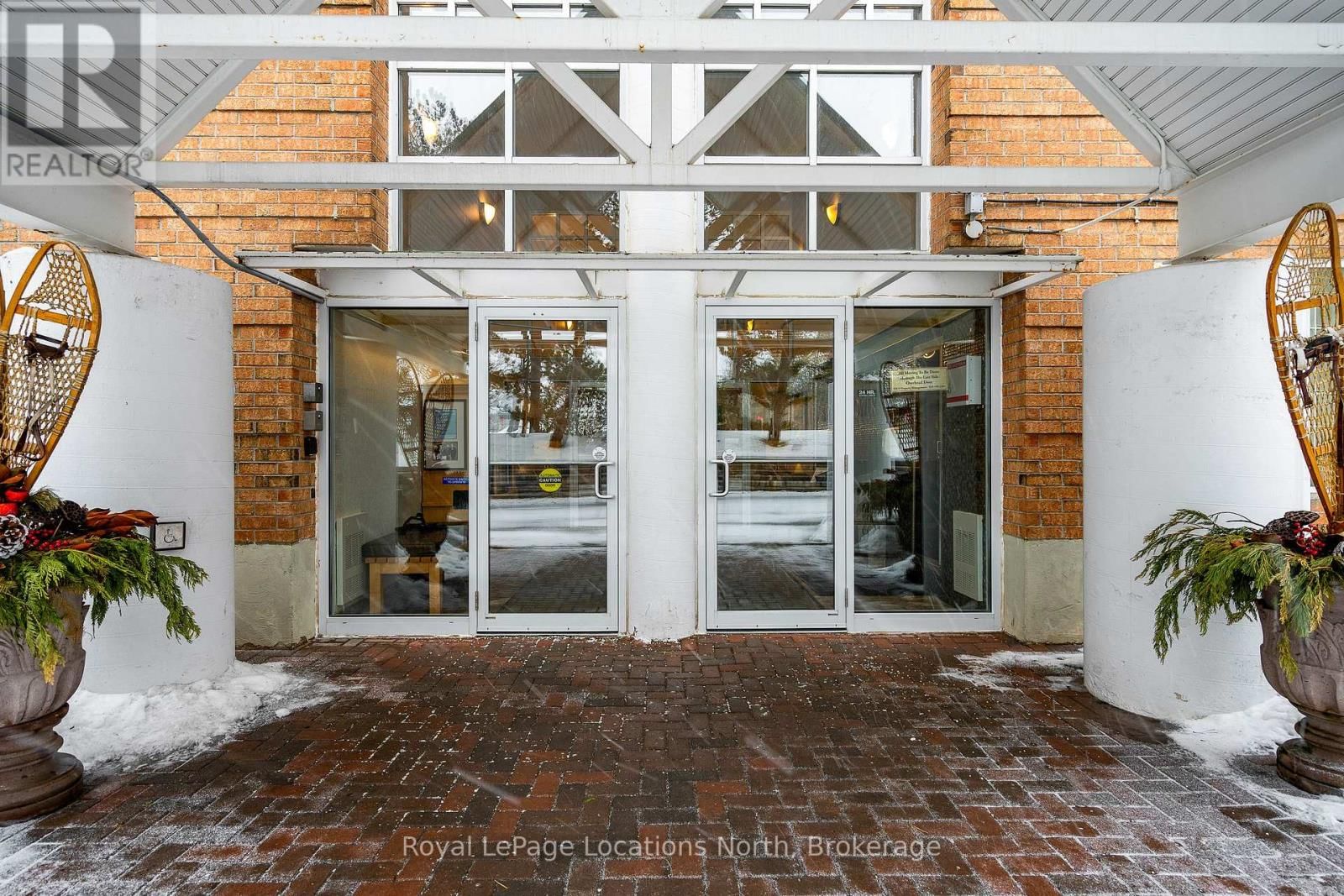 901 - 24 RAMBLINGS WAY Image 36