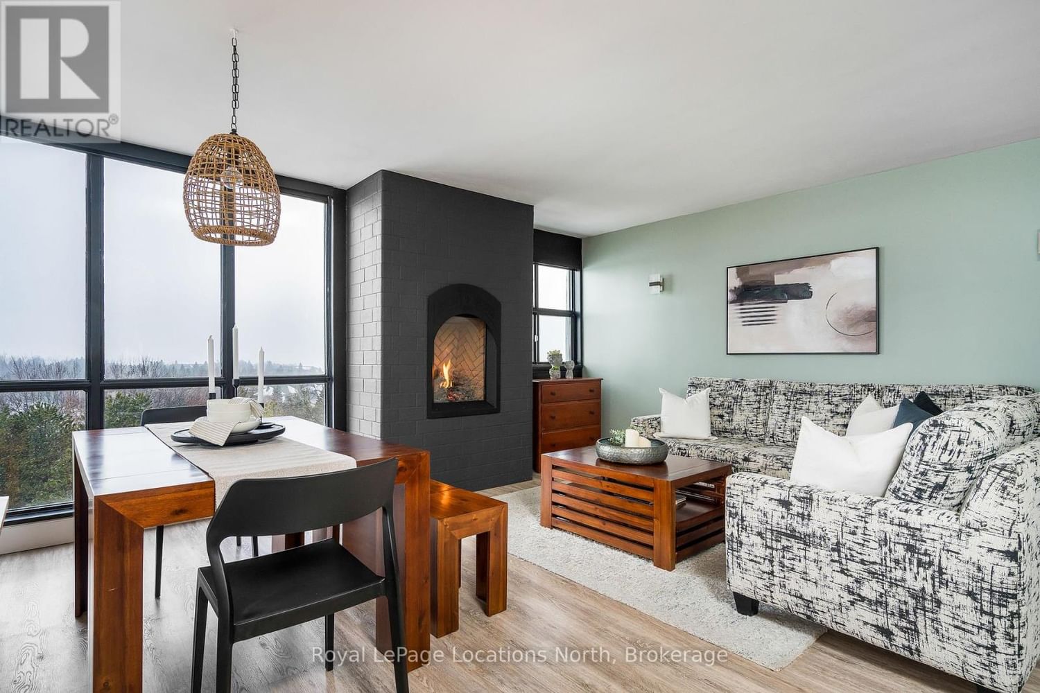 901 - 24 RAMBLINGS WAY Image 9