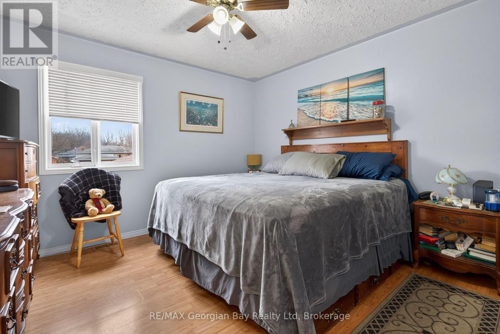 19 MERCER CRESCENT Image 10