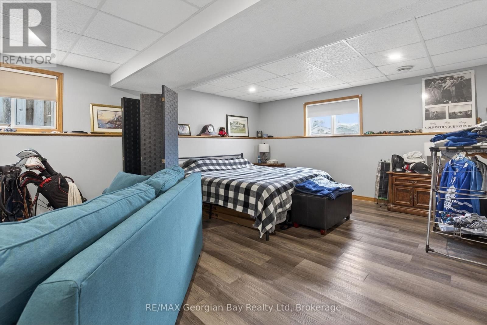 19 MERCER CRESCENT Image 15