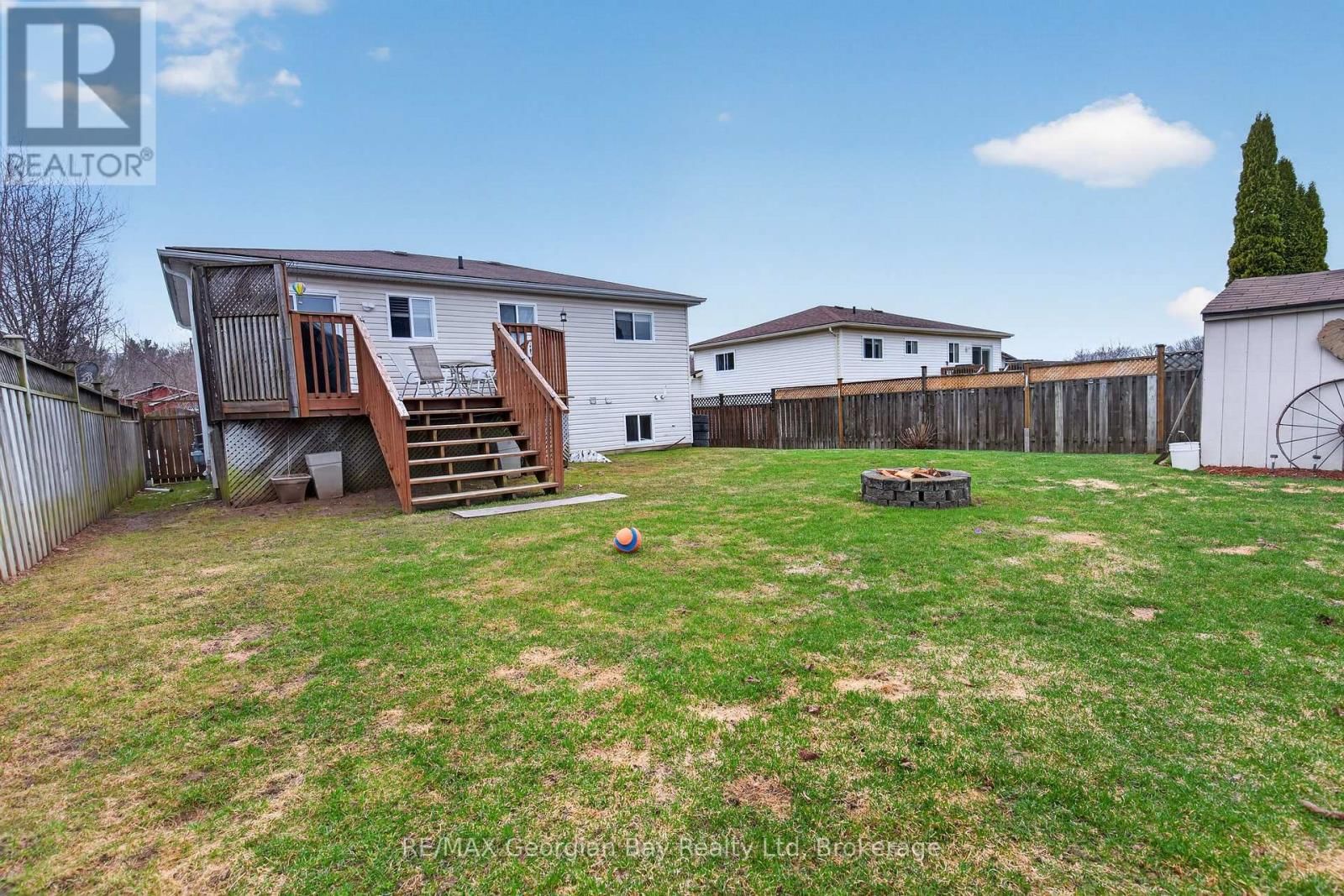 19 MERCER CRESCENT Image 25