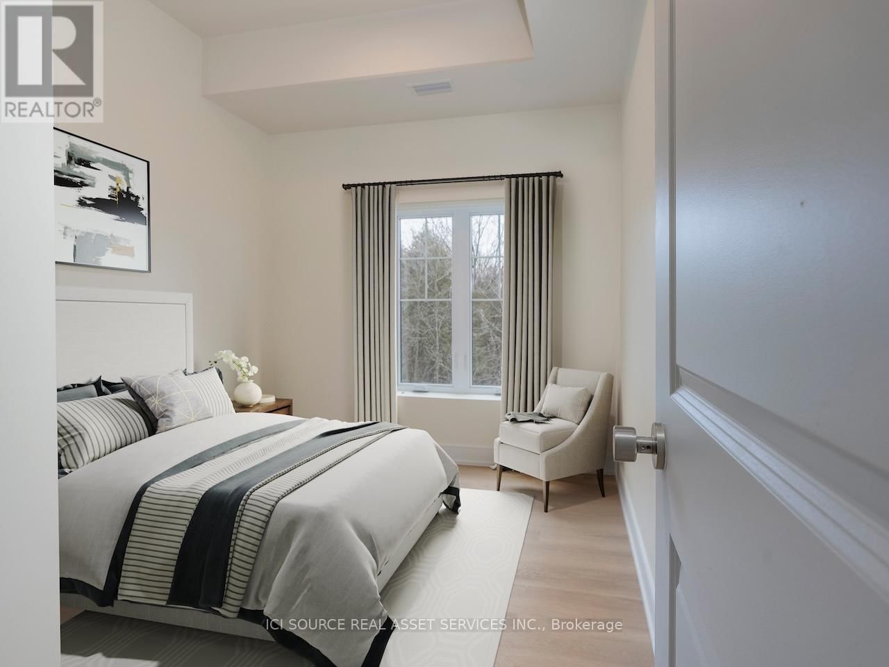 212 - 121 MARY STREET Image 4