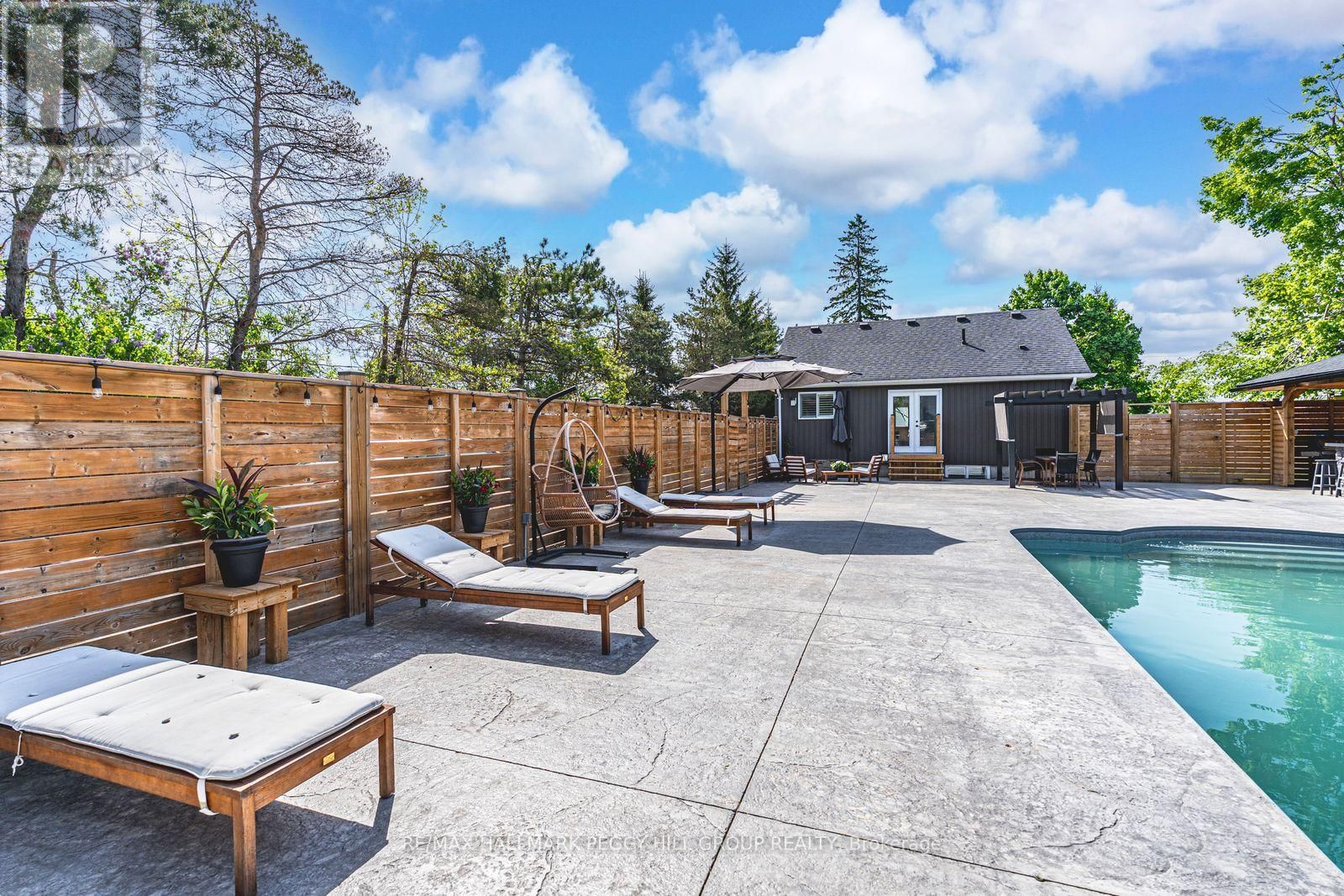 2484 HIGHWAY 11 SOUTH Image 17