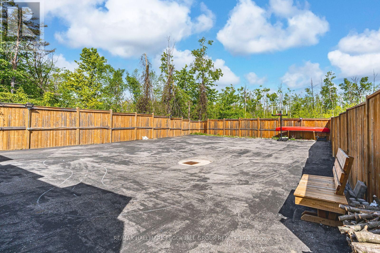 2484 HIGHWAY 11 SOUTH Image 33