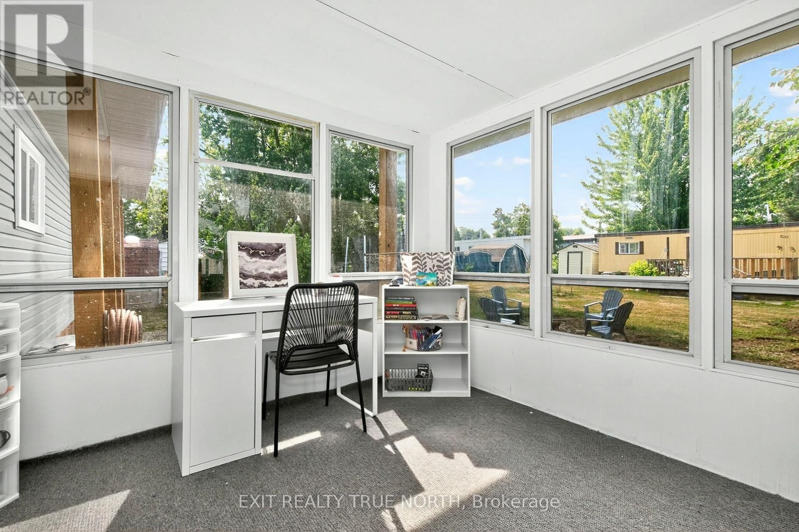 19 VIC'S ROAD Image 14