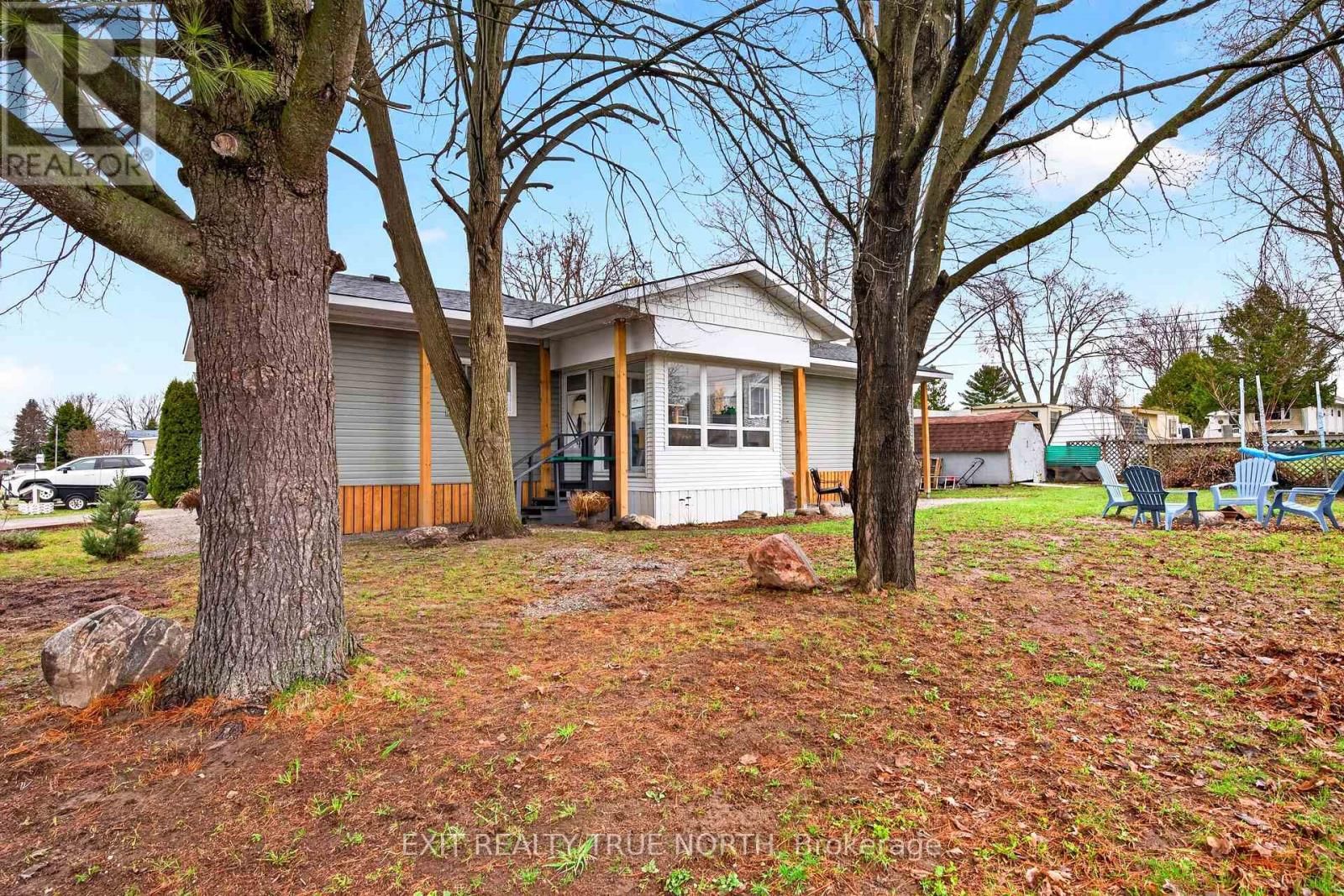 19 VIC'S ROAD Image 16