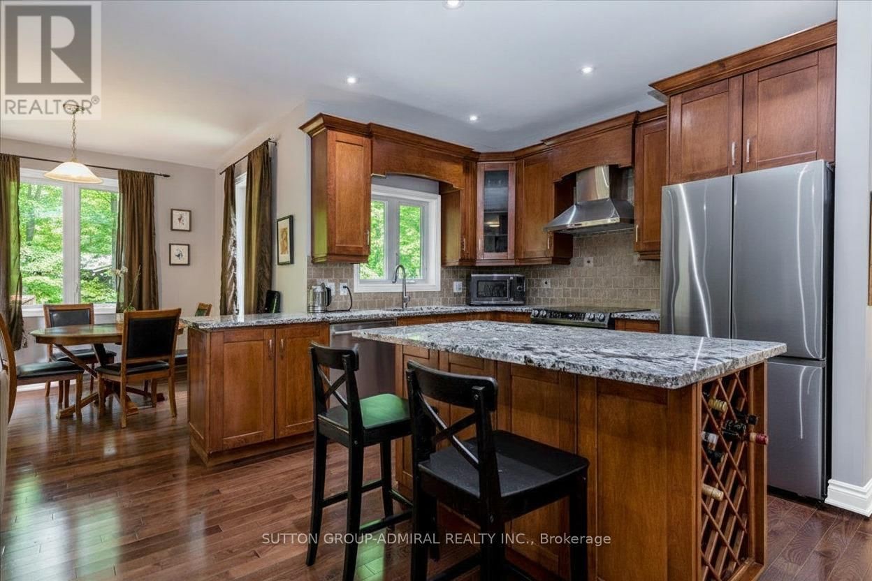 79 FOREST CIRCLE Image 14