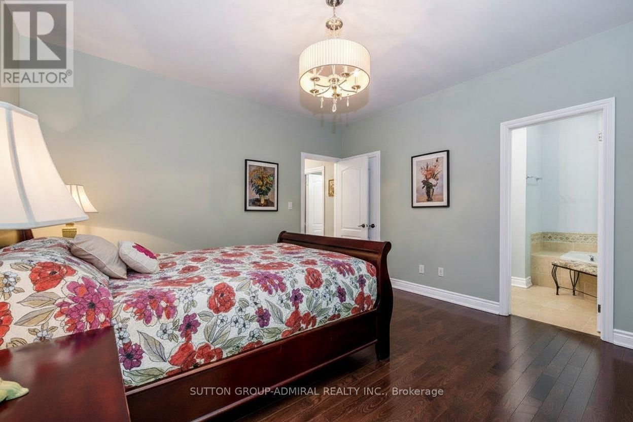 79 FOREST CIRCLE Image 21