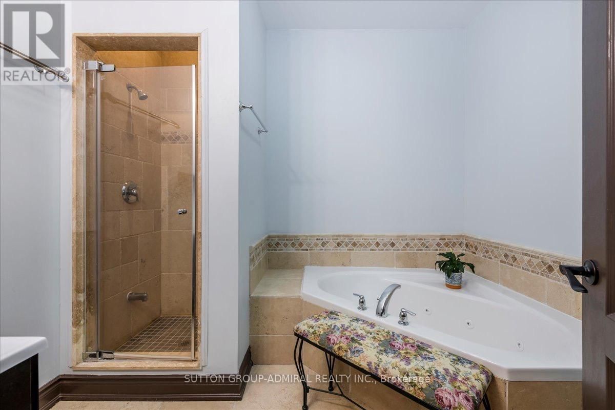 79 FOREST CIRCLE Image 22