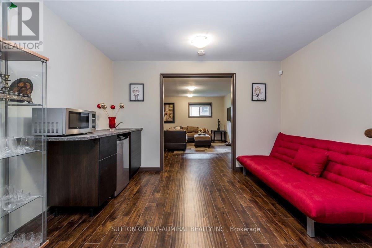 79 FOREST CIRCLE Image 27