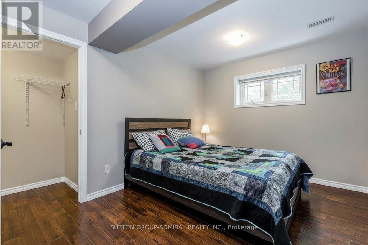 79 FOREST CIRCLE Image 30