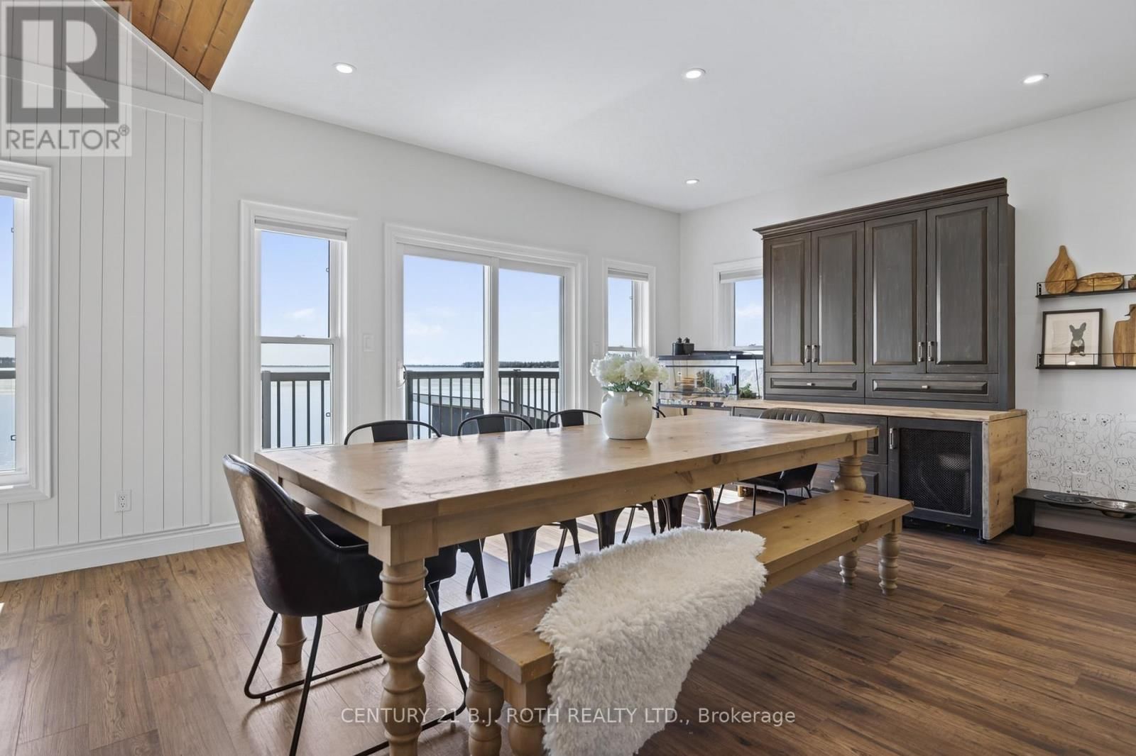 1931 WOODS BAY ROAD Image 17