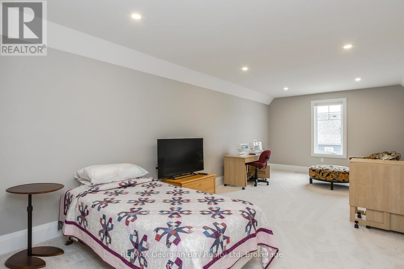 2 MAGAZINE STREET Image 31