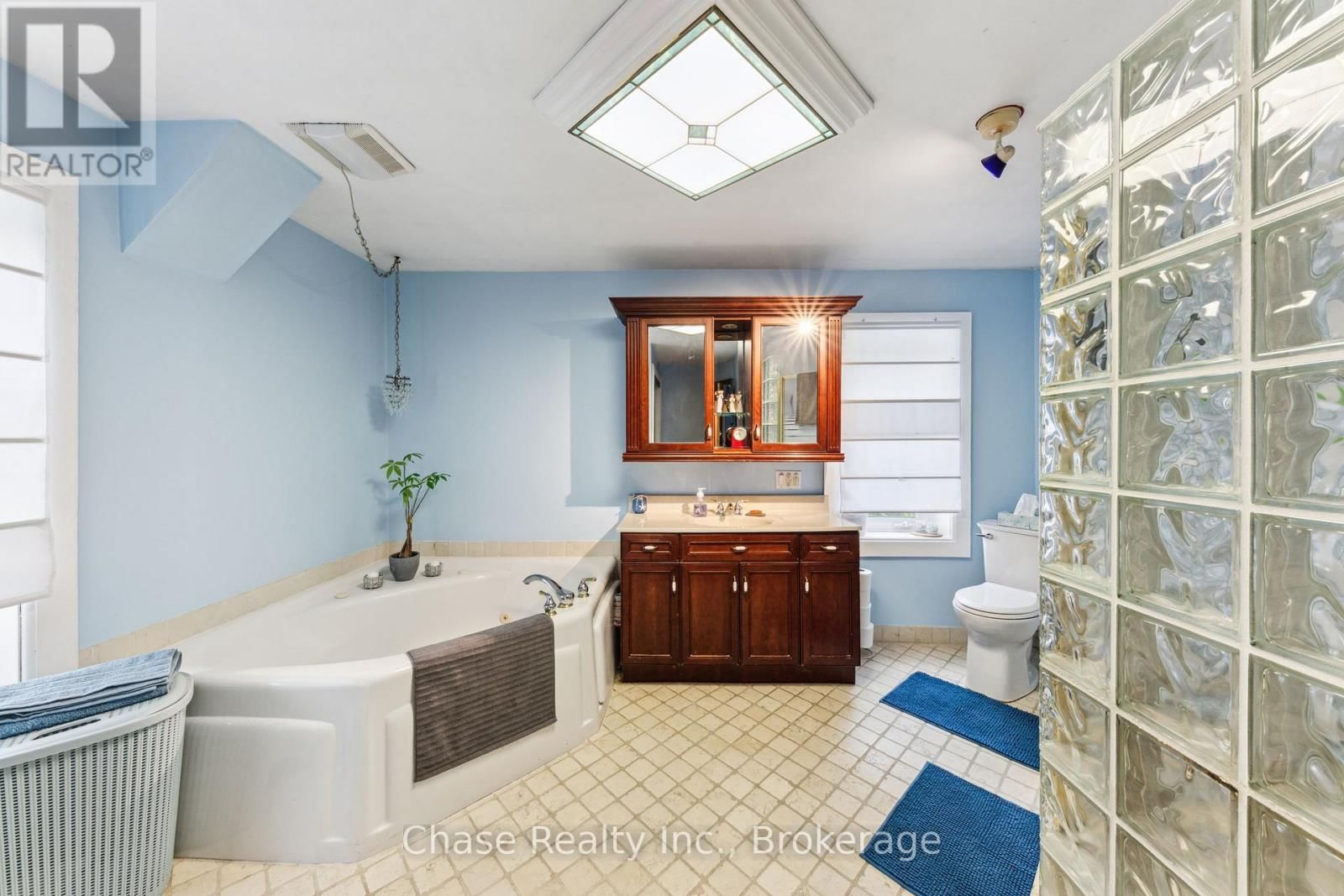 746 SIXTH AVENUE Image 14