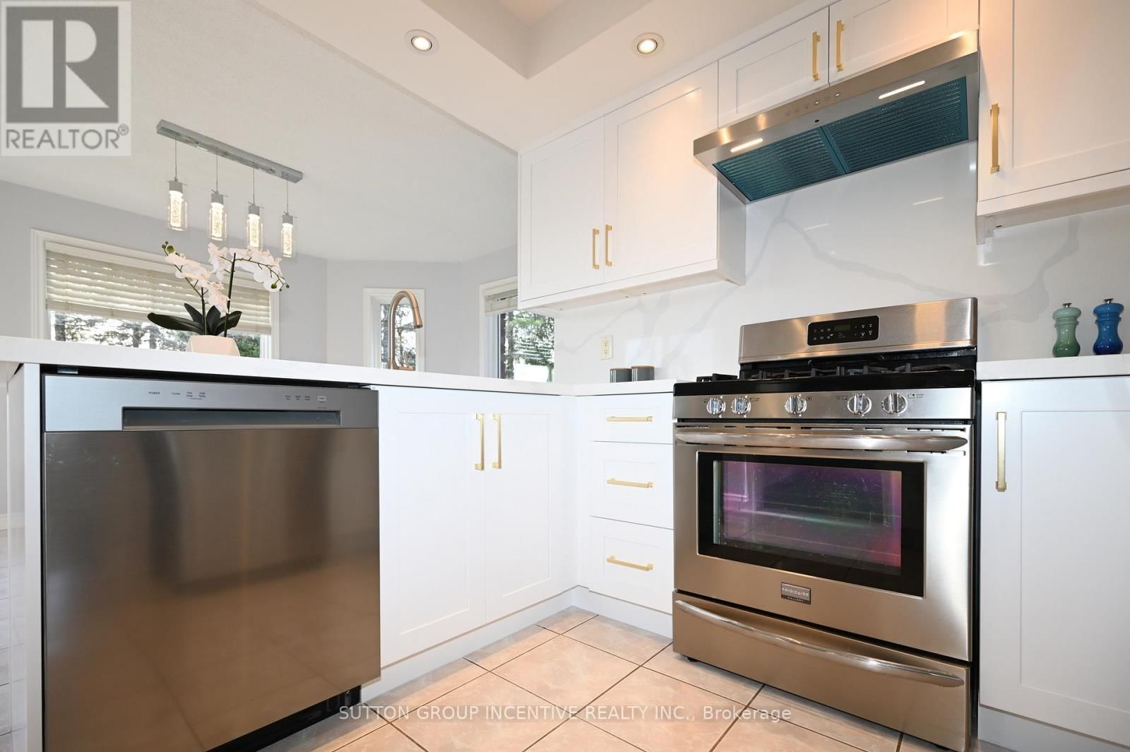 26 WARNER ROAD Image 12