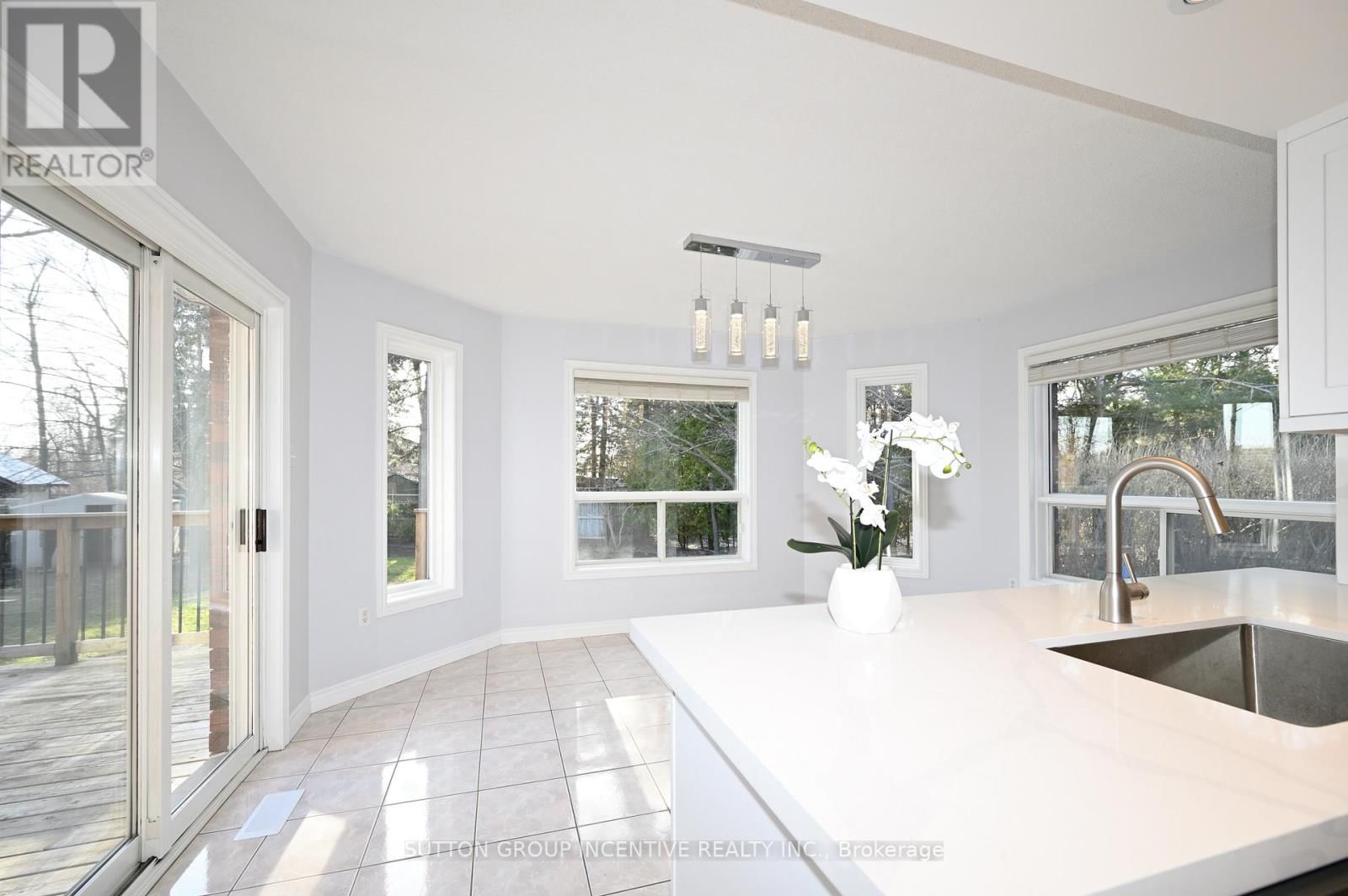 26 WARNER ROAD Image 17