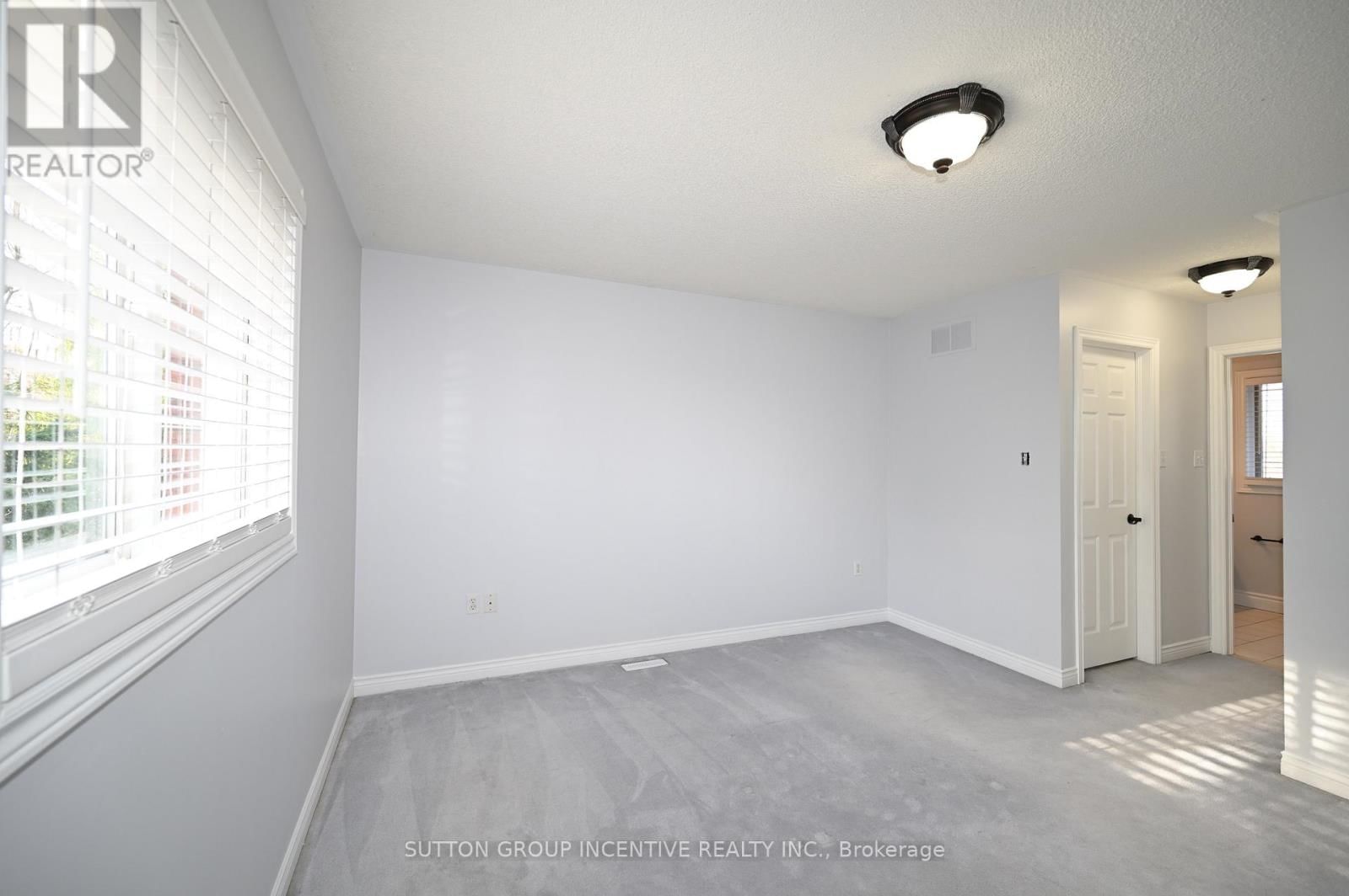 26 WARNER ROAD Image 23