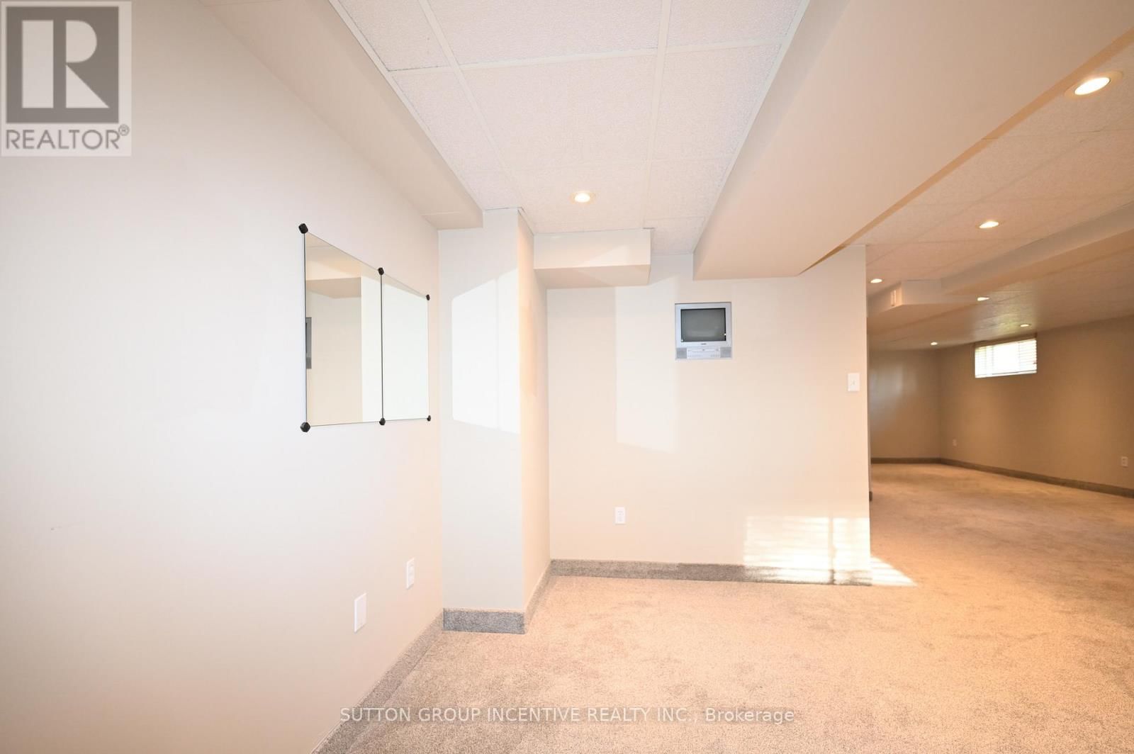 26 WARNER ROAD Image 35