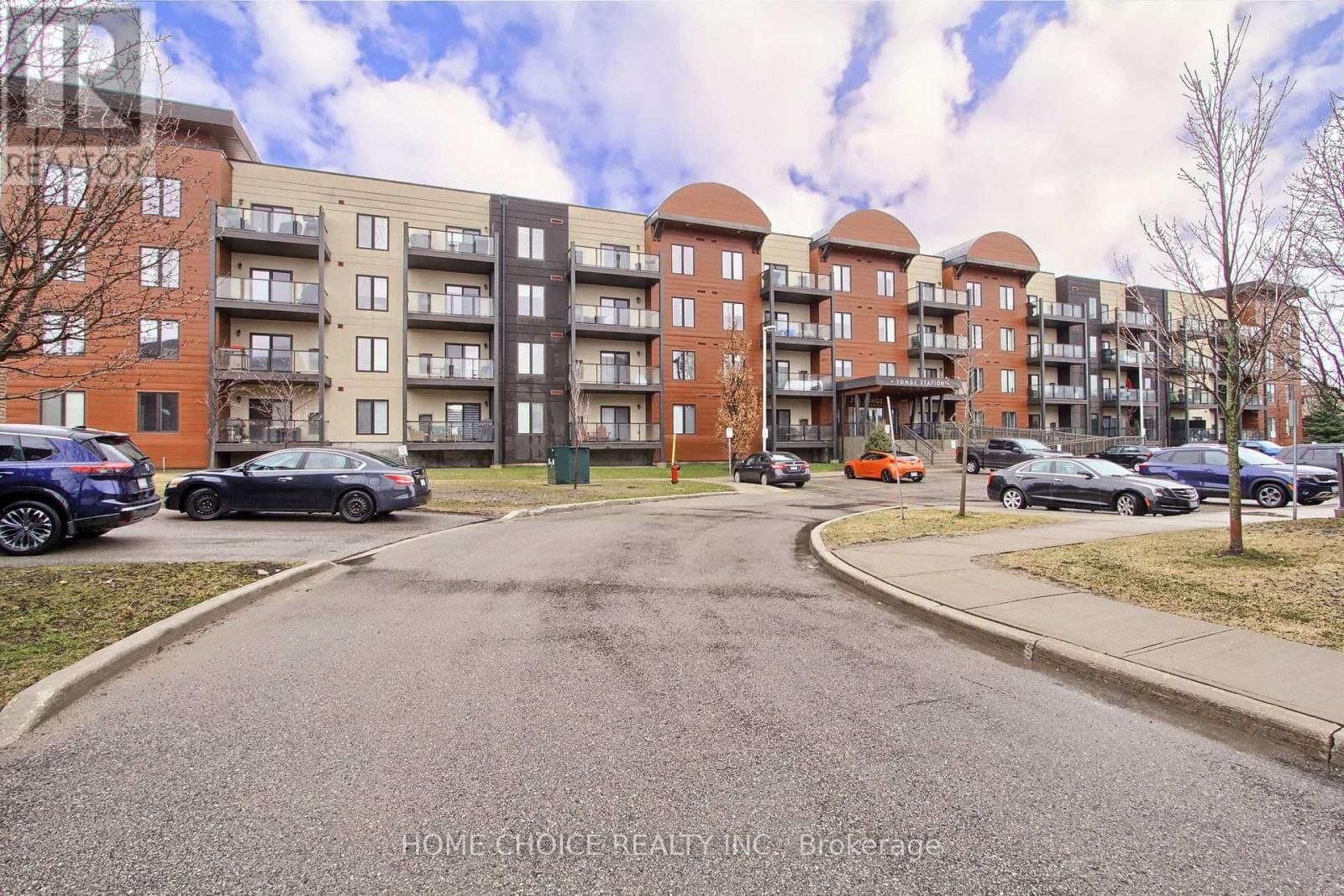 301 - 720 YONGE STREET EAST Image 2