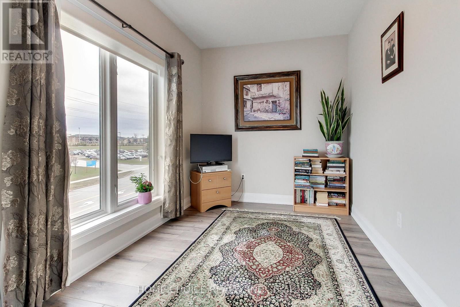 301 - 720 YONGE STREET EAST Image 20