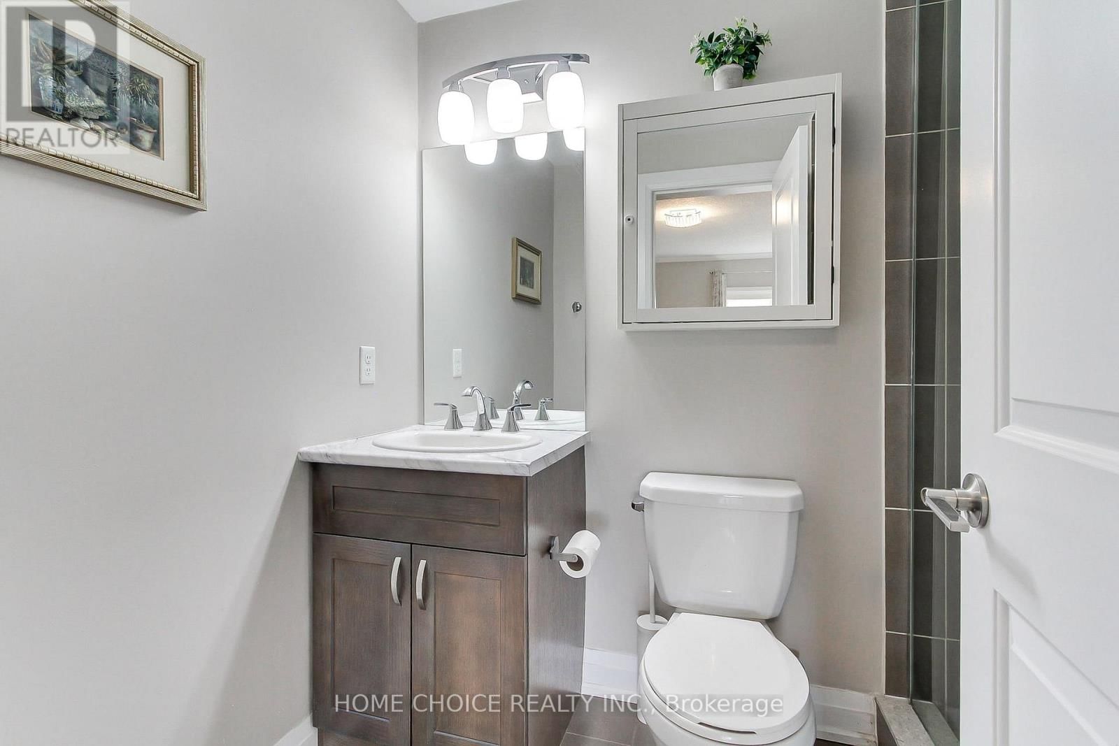 301 - 720 YONGE STREET EAST Image 25