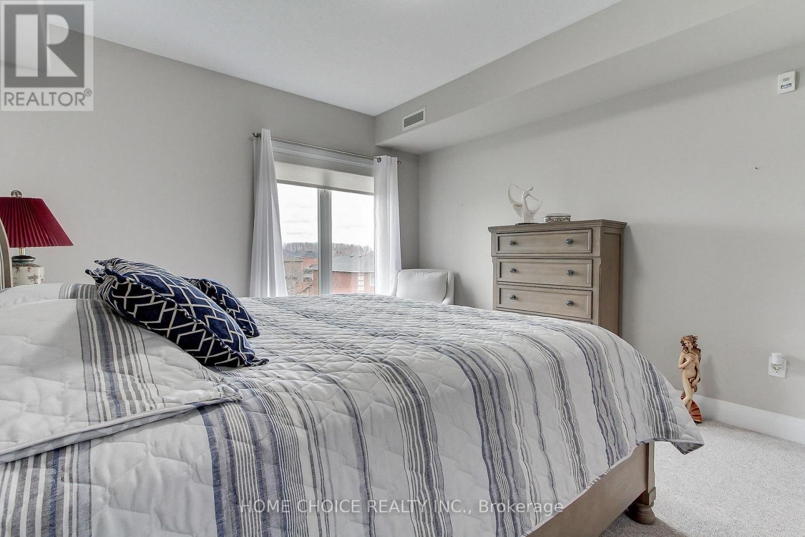 301 - 720 YONGE STREET EAST Image 28