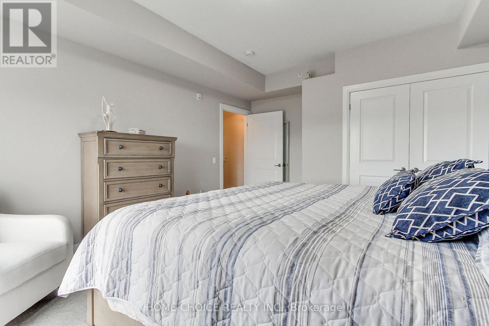 301 - 720 YONGE STREET EAST Image 29