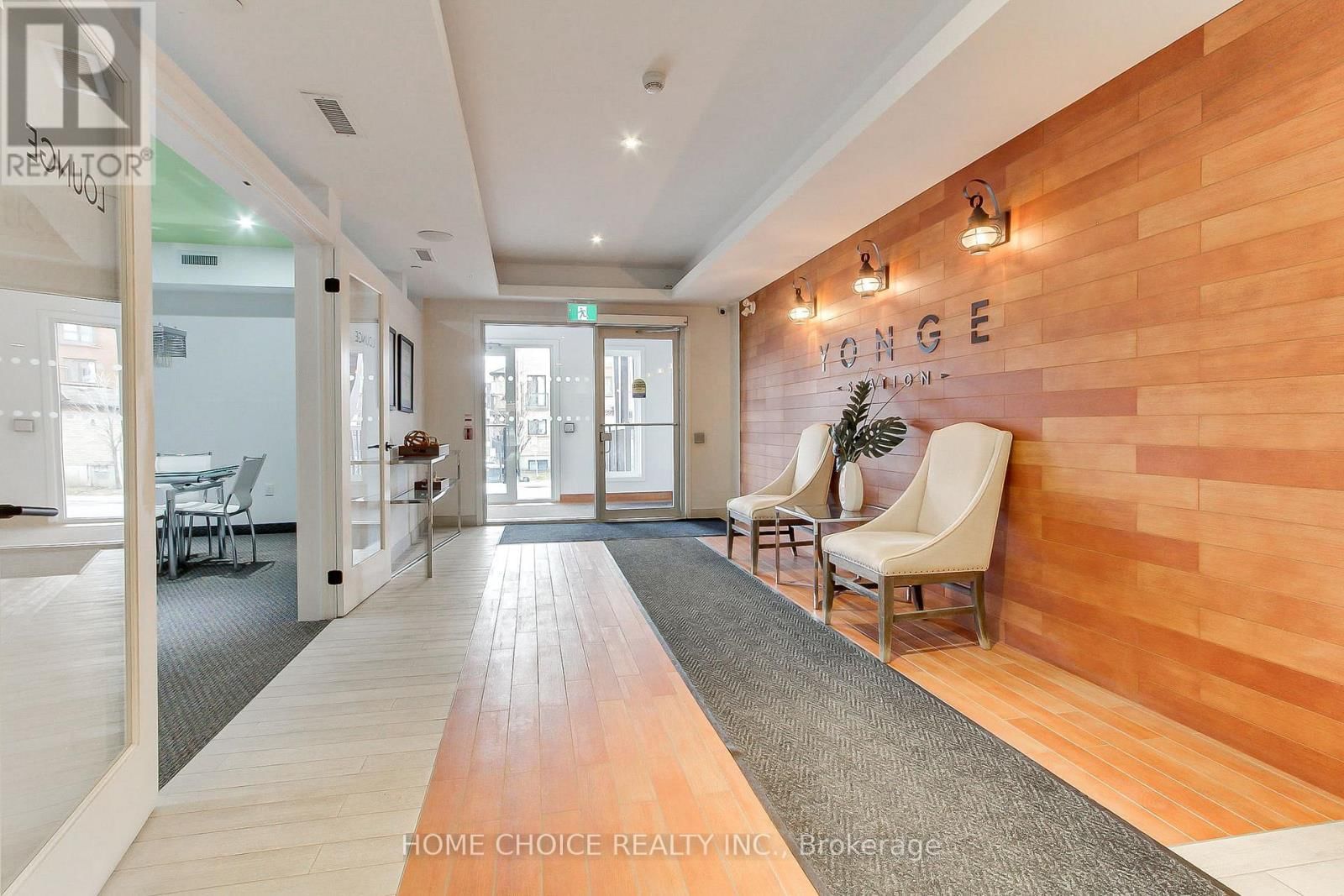 301 - 720 YONGE STREET EAST Image 5