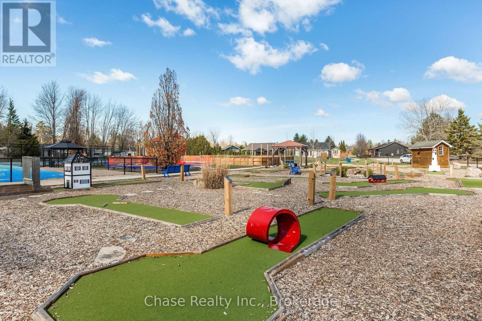 42 MADAWASKA TRAIL Image 31