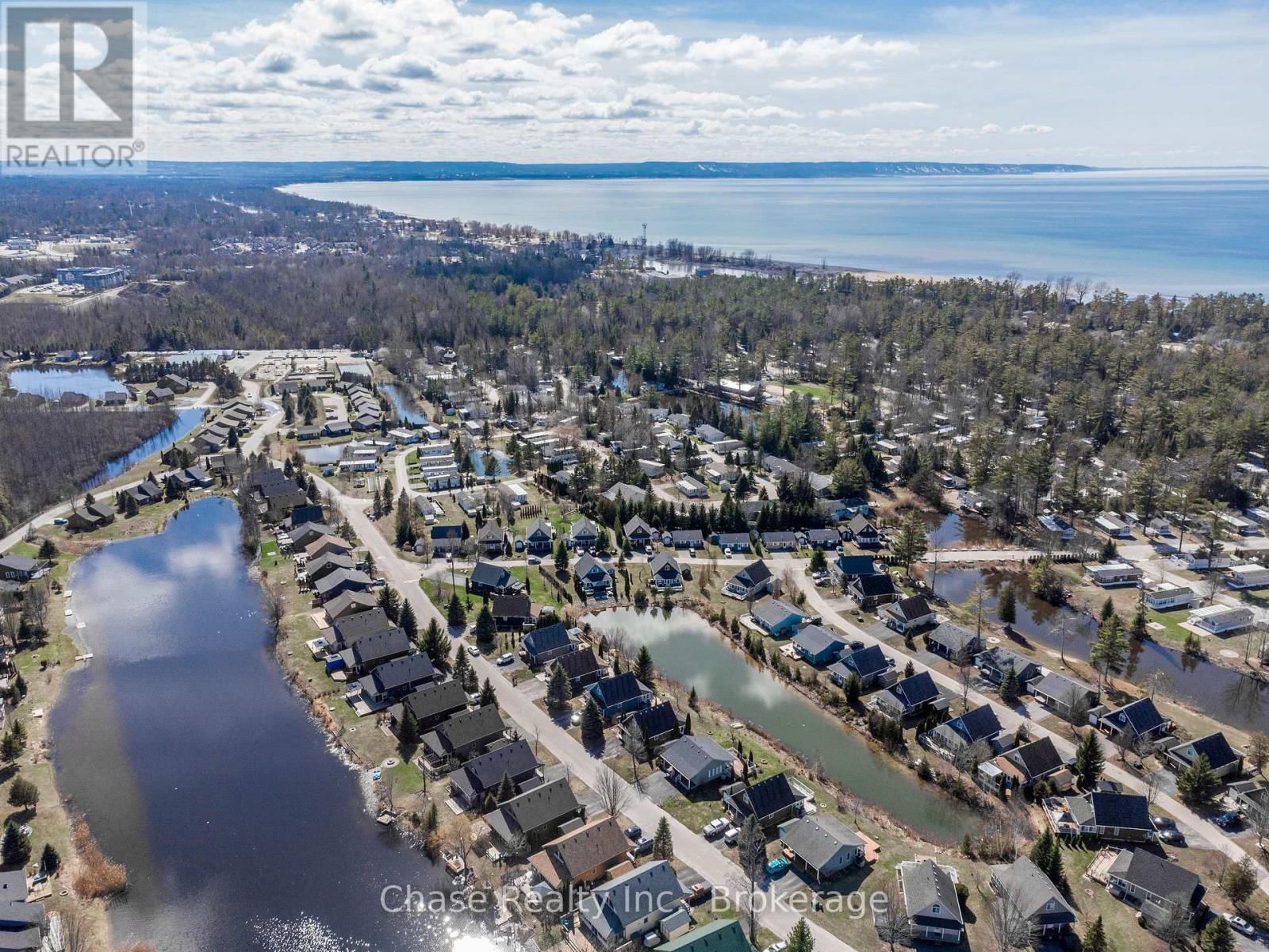 42 MADAWASKA TRAIL Image 38