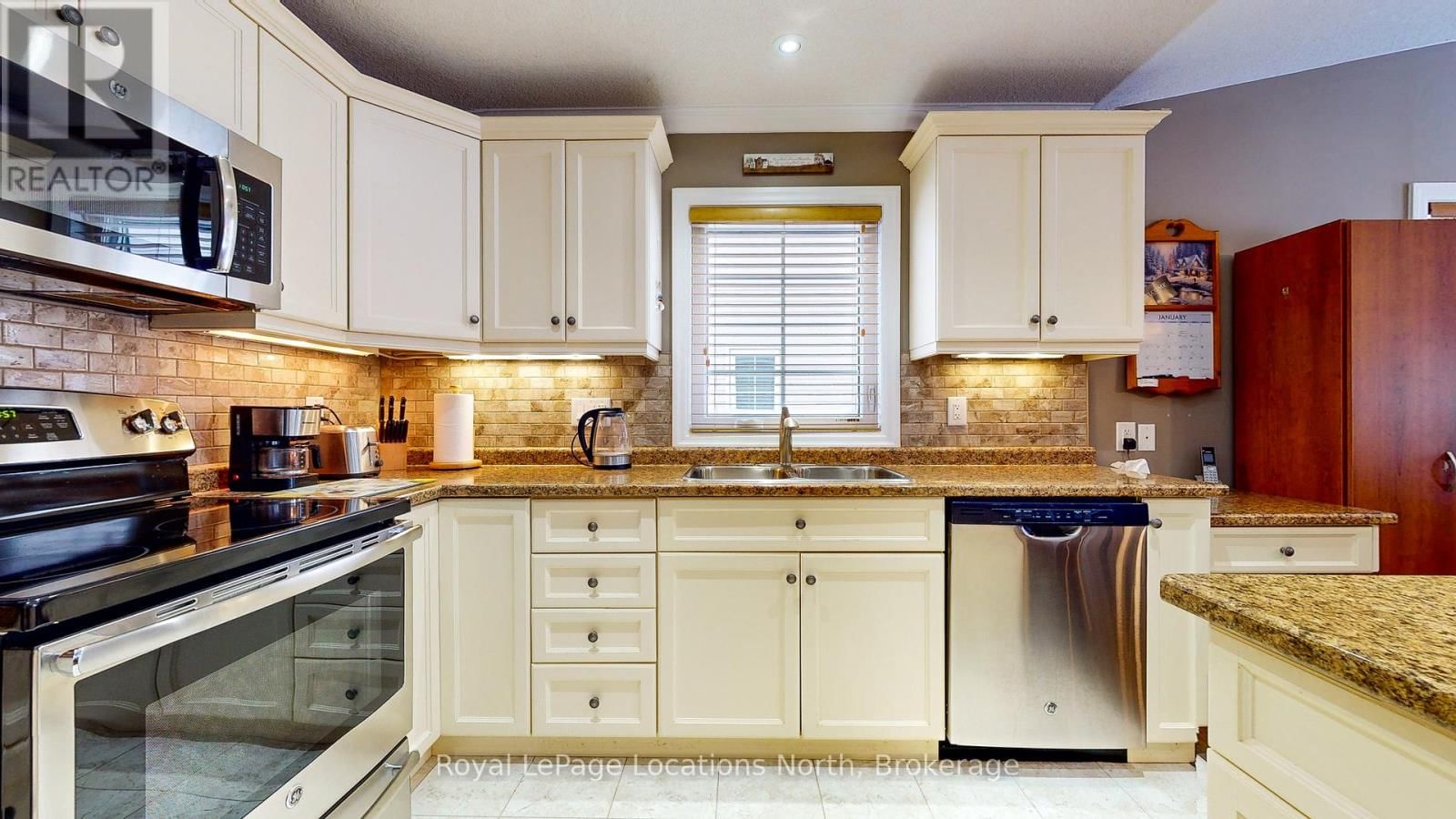 54 NEW YORK AVENUE Image 17