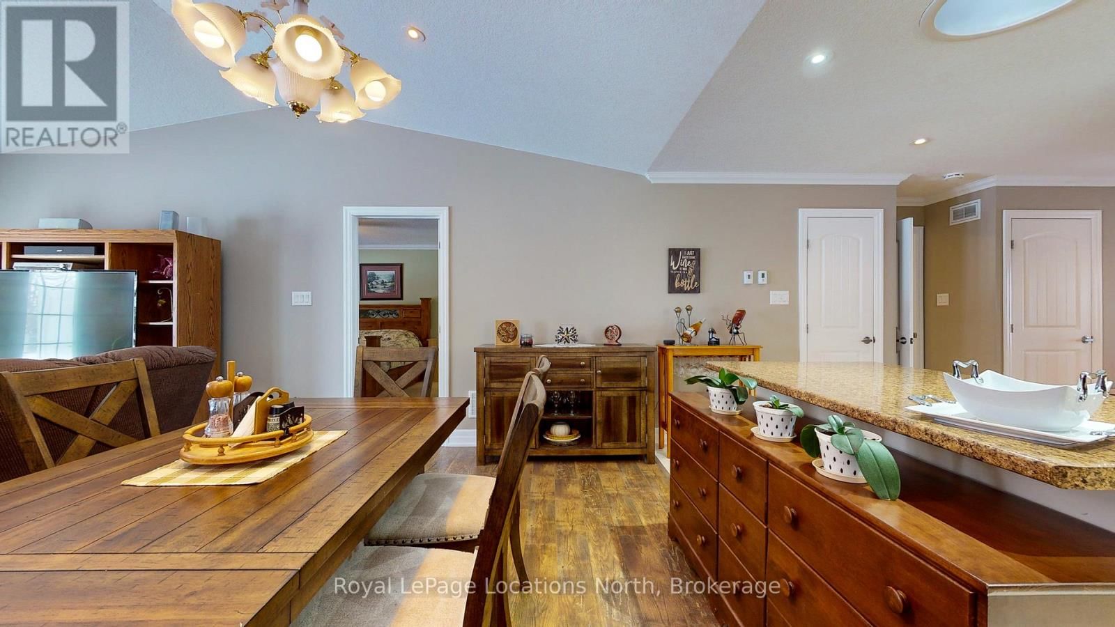 54 NEW YORK AVENUE Image 22