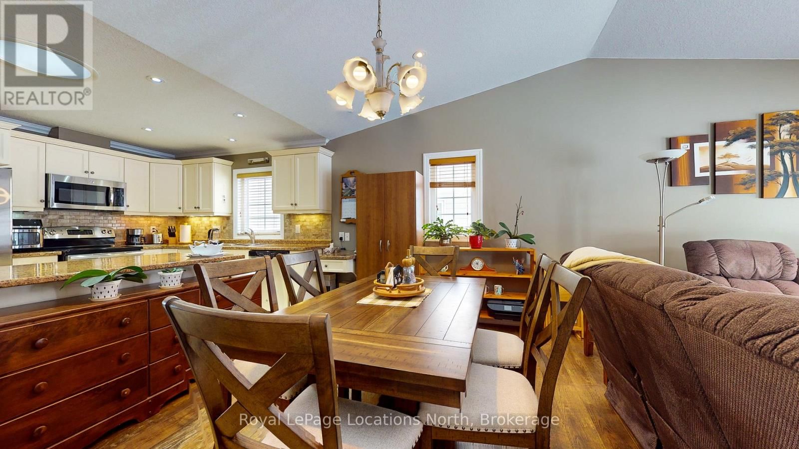 54 NEW YORK AVENUE Image 23