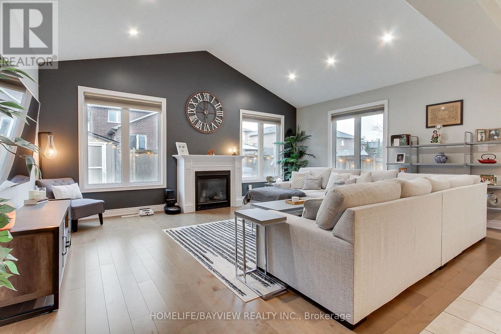 35 BOOTH LANE Image 10