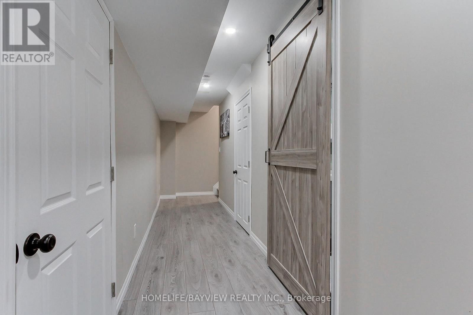 35 BOOTH LANE Image 22