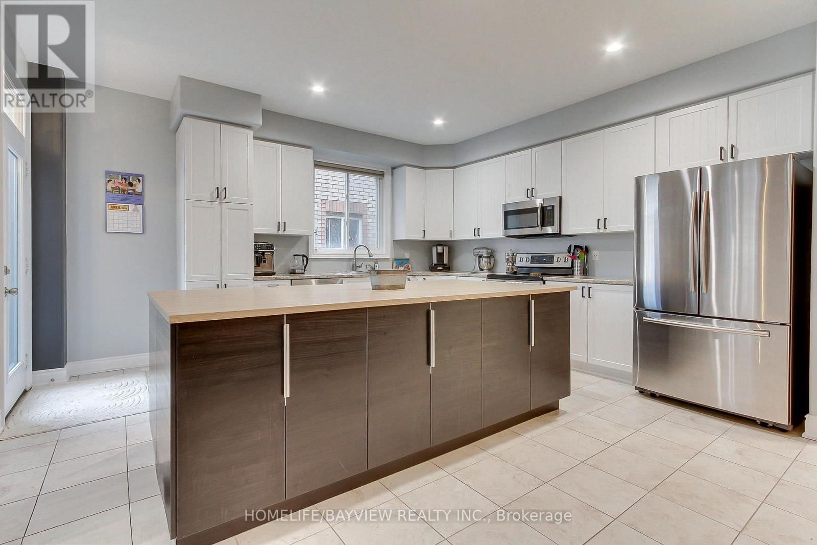 35 BOOTH LANE Image 6