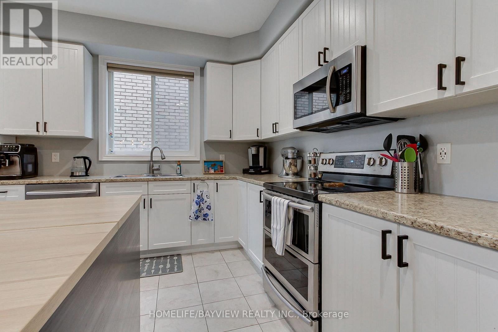 35 BOOTH LANE Image 7