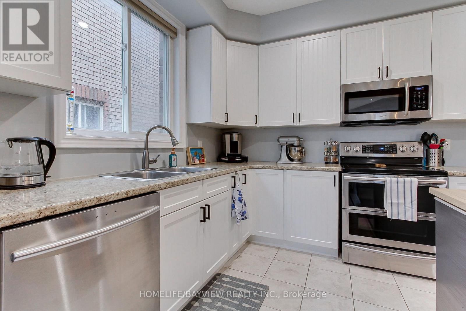 35 BOOTH LANE Image 9