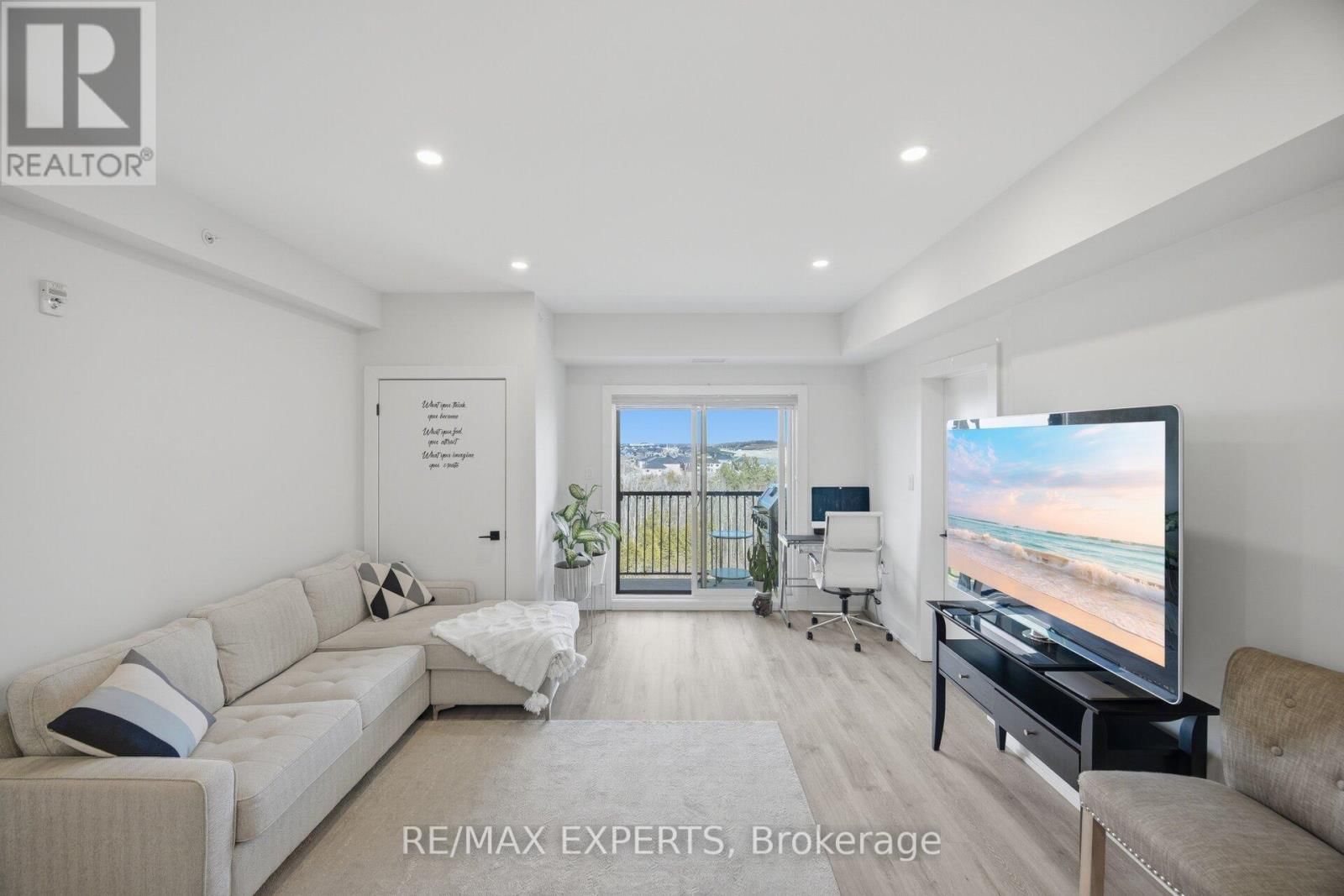 605 - 10 CULINARY LANE Image 13