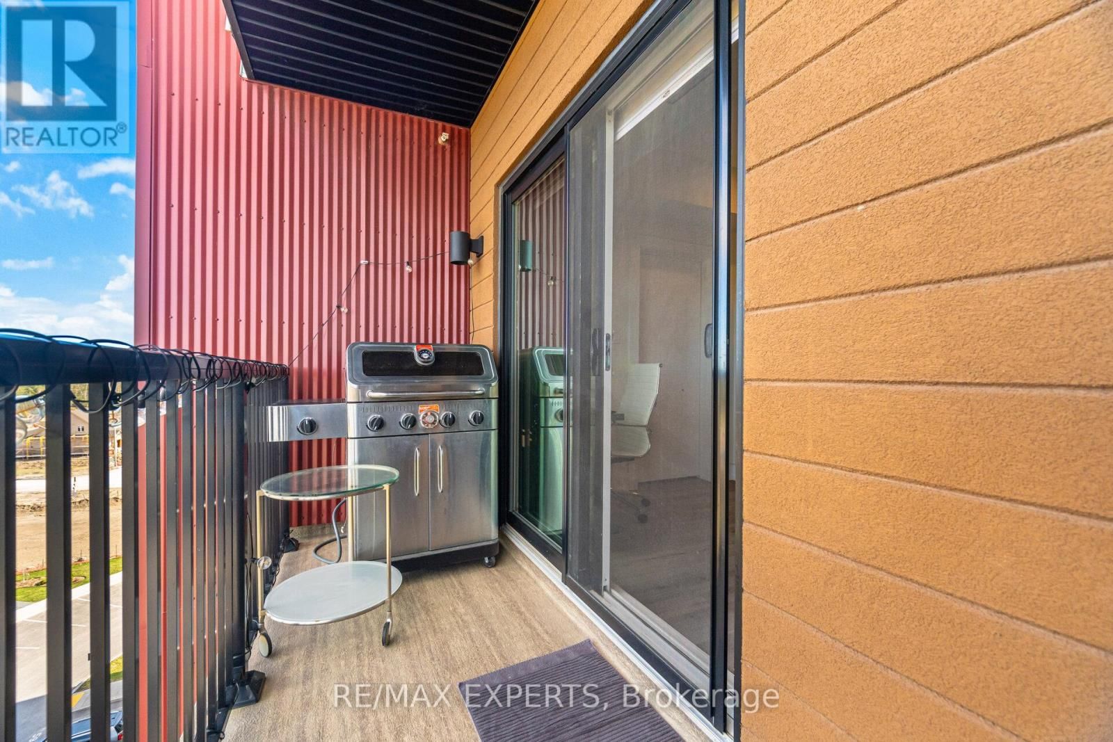 605 - 10 CULINARY LANE Image 22